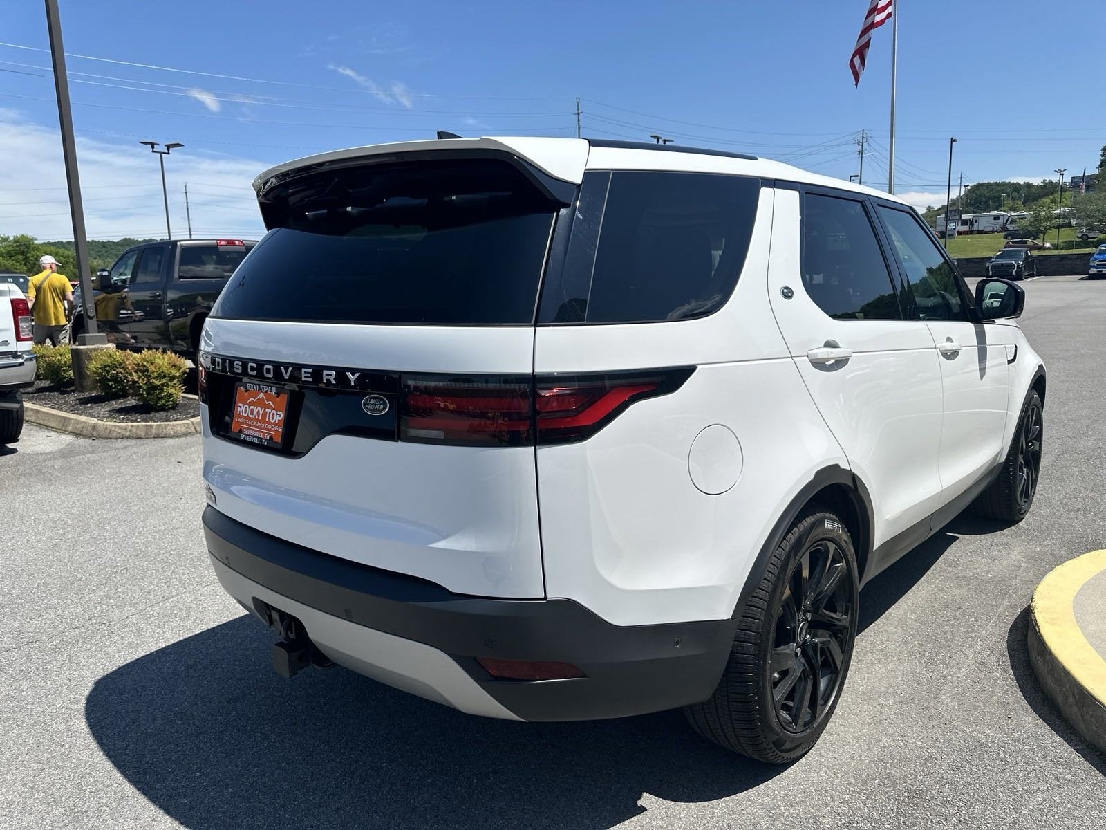 2023 Land Rover Discovery P300 S